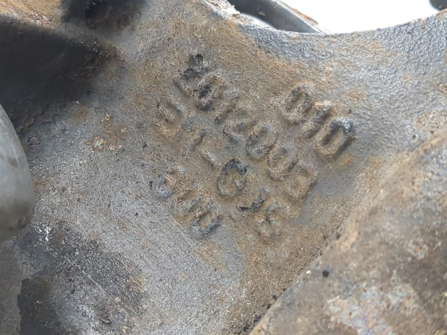 Суппорт задний