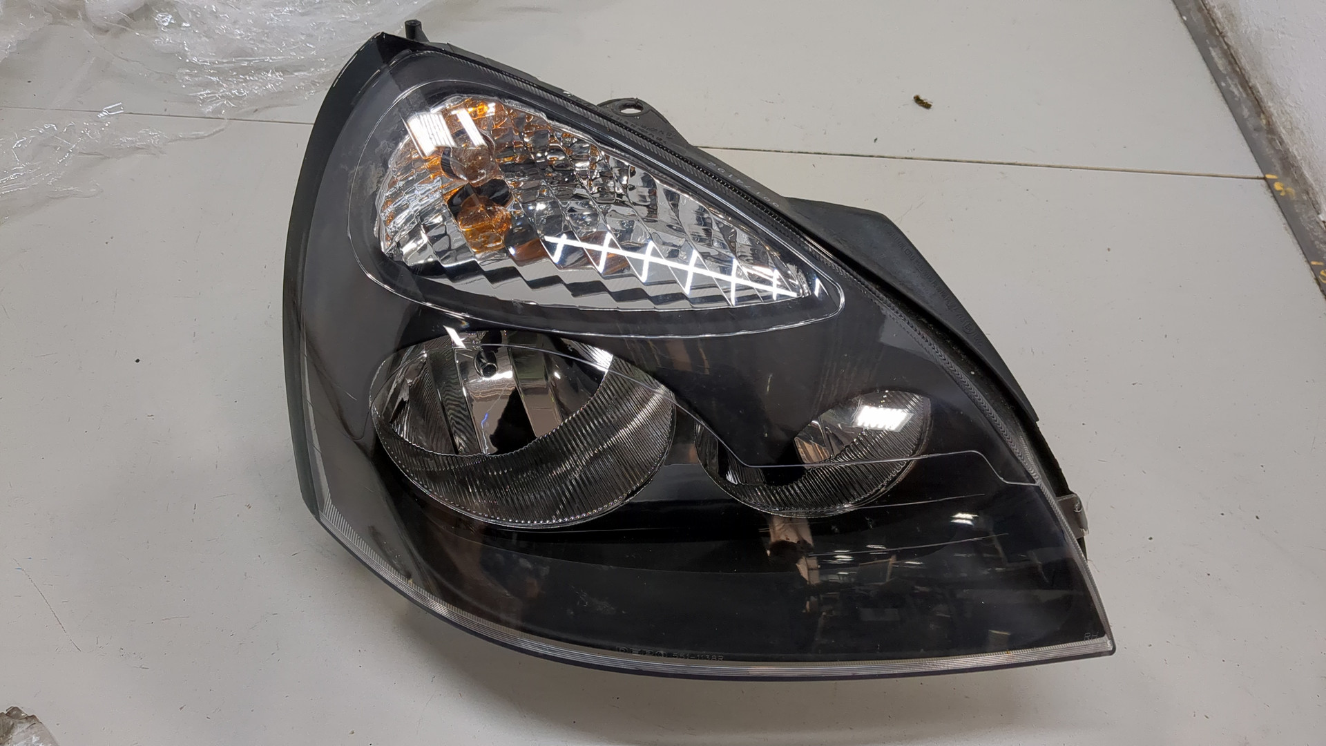 Фара правая