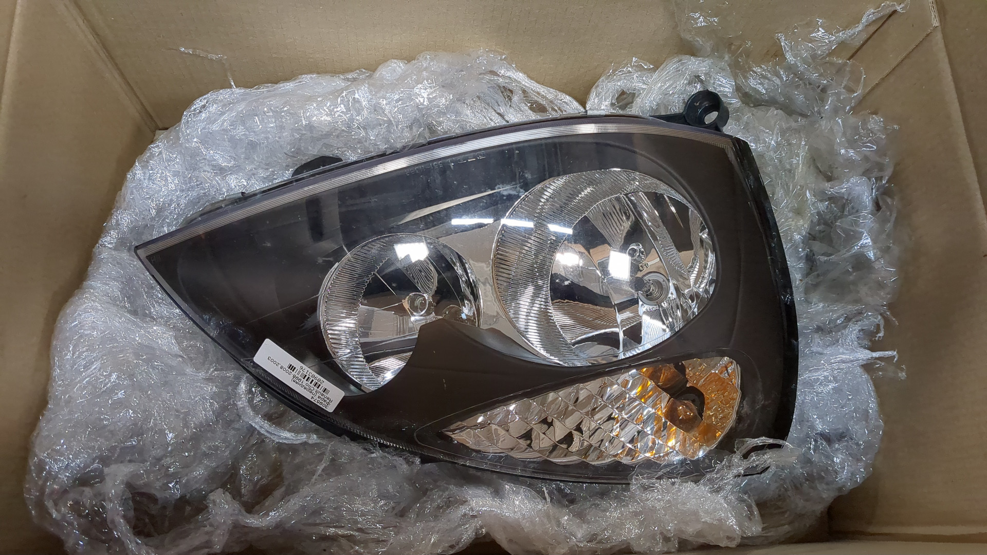 Фара правая