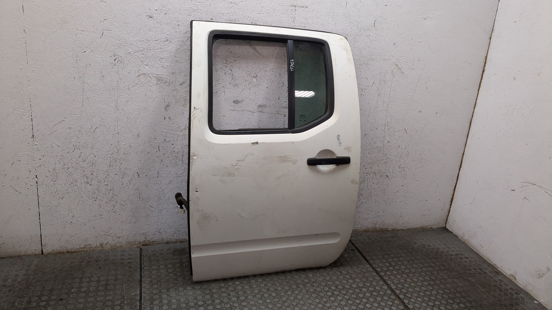 Дверь задняя левая