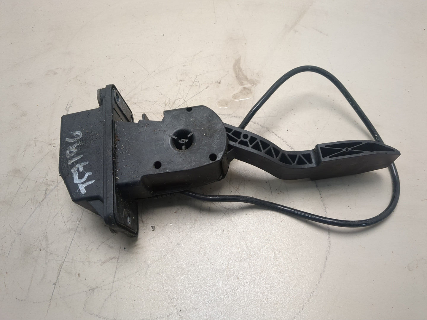 Педаль газа