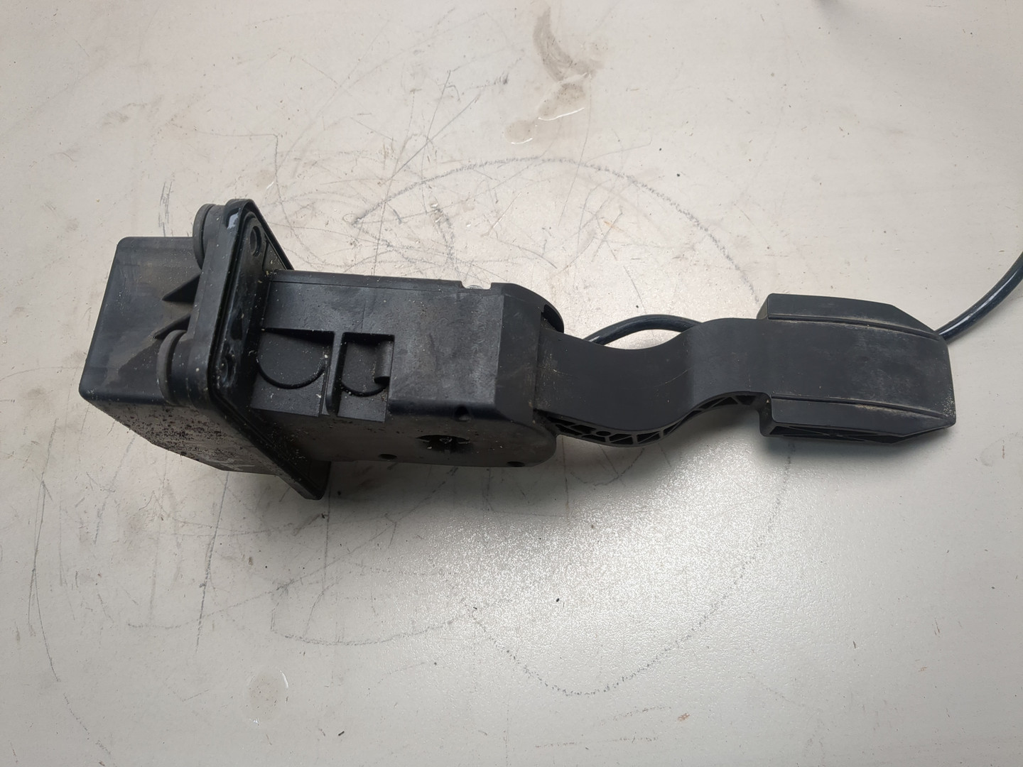 Педаль газа