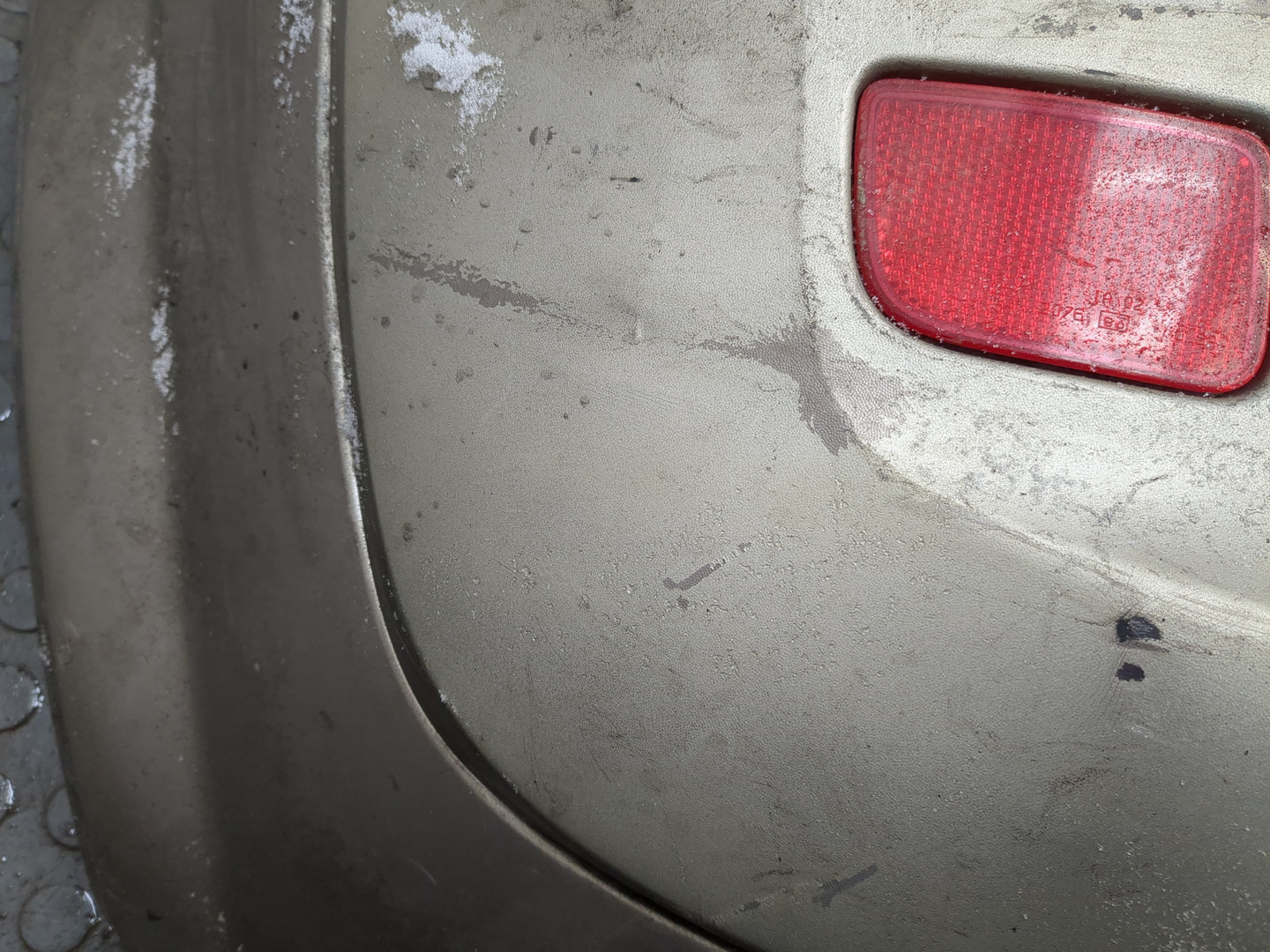 Бампер задний