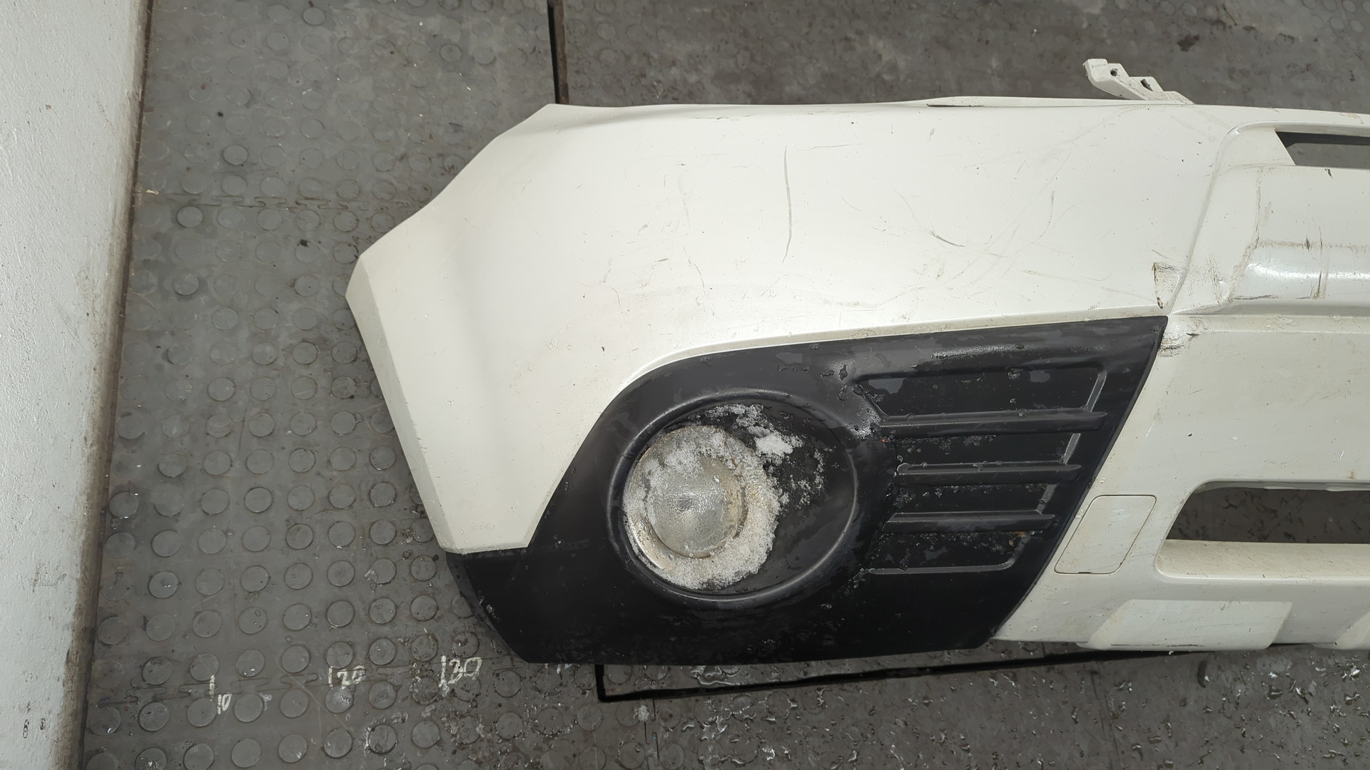 Бампер передний