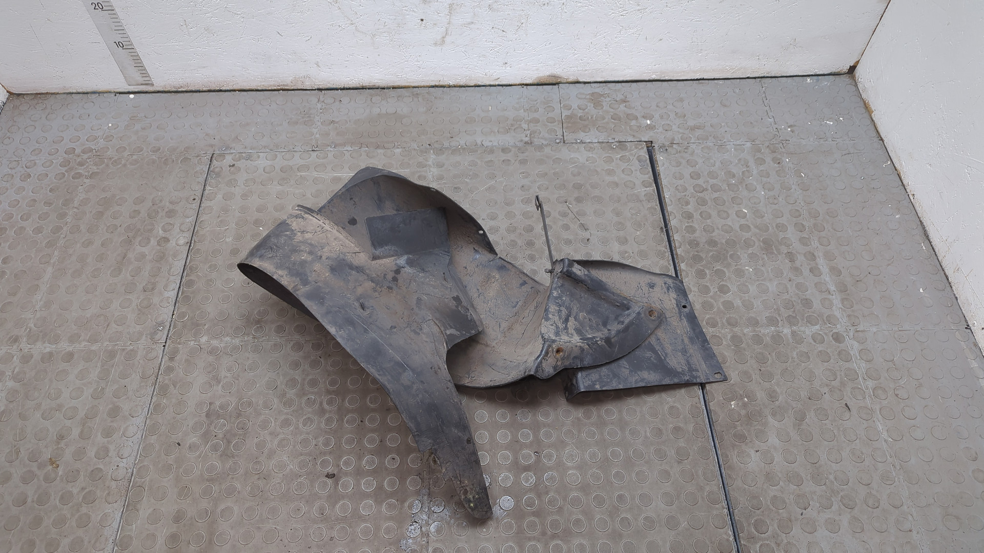 Локер передний левый