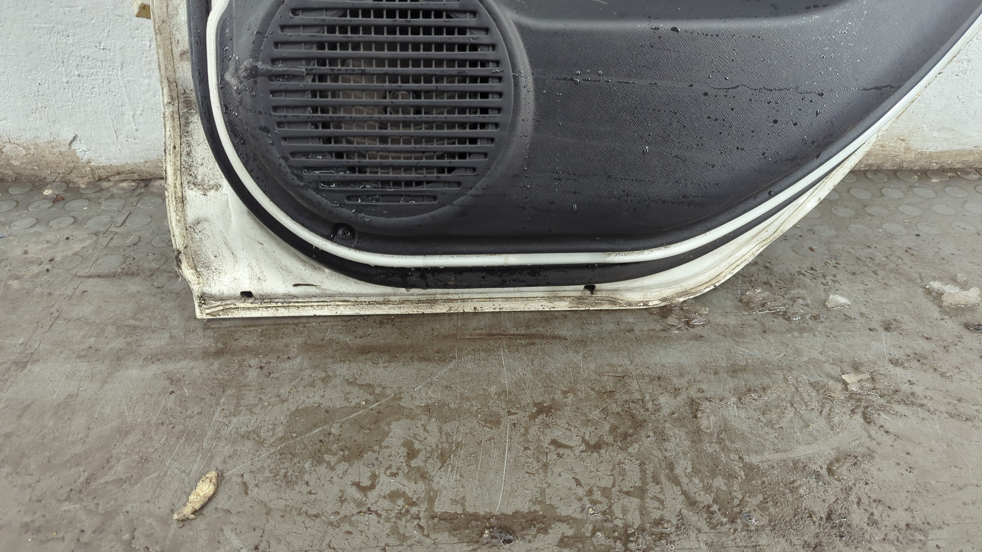 Дверь задняя правая