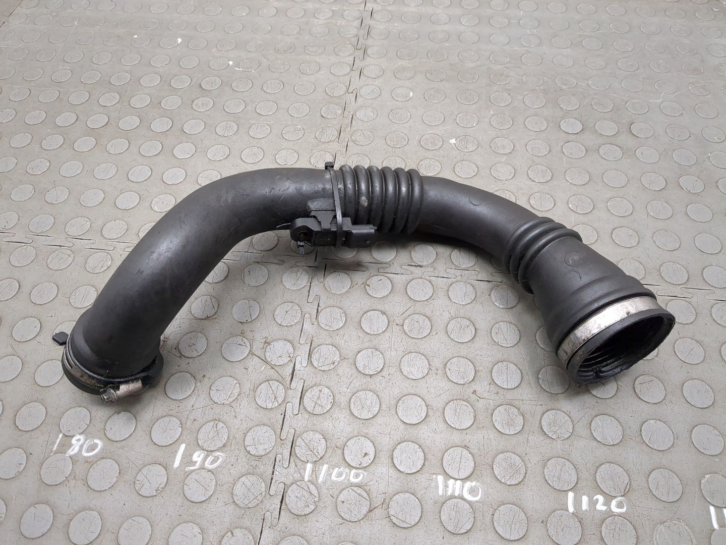 Патрубок интеркулера