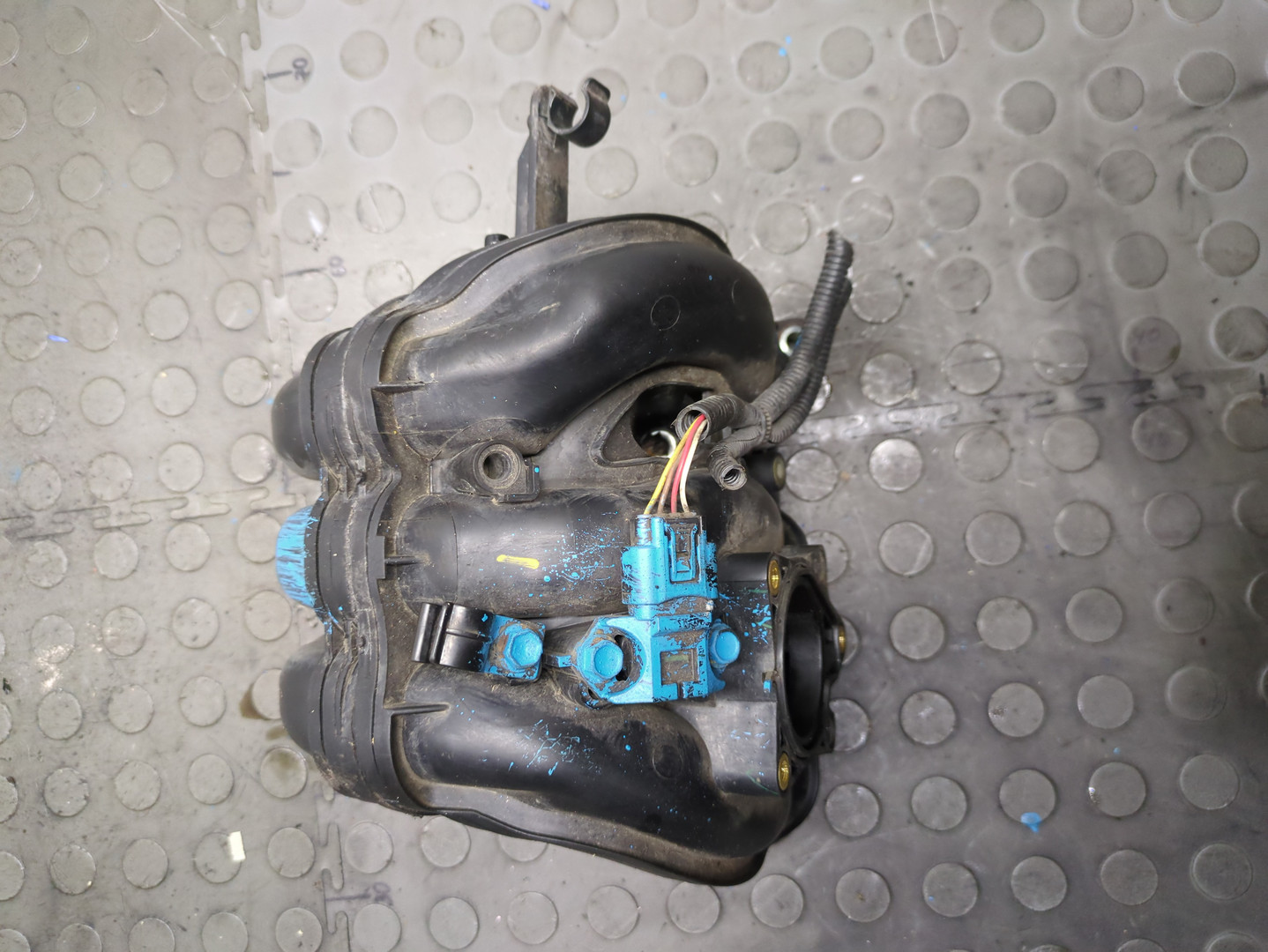 Коллектор впускной