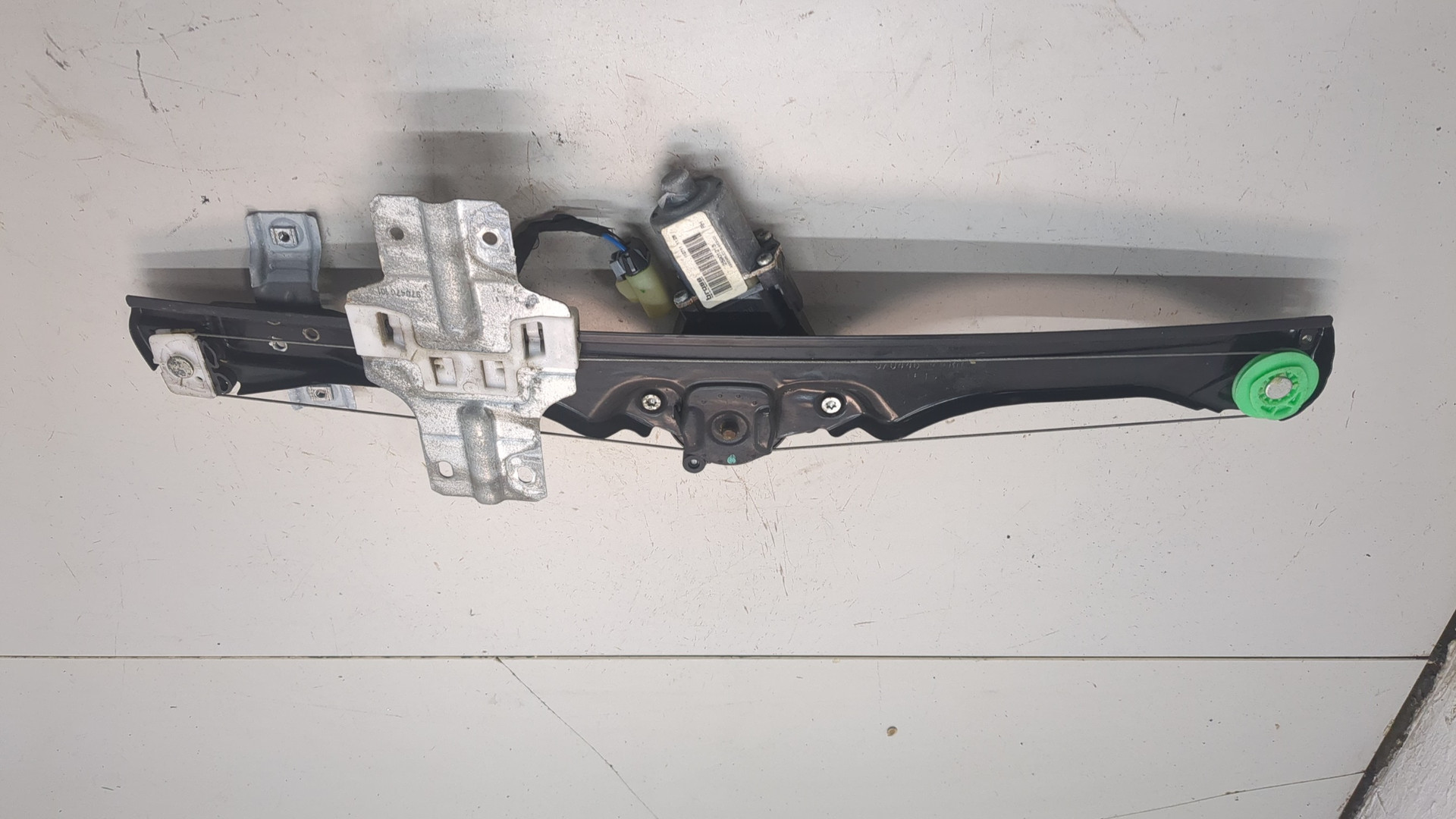 Стеклоподъемник электр. передний правый