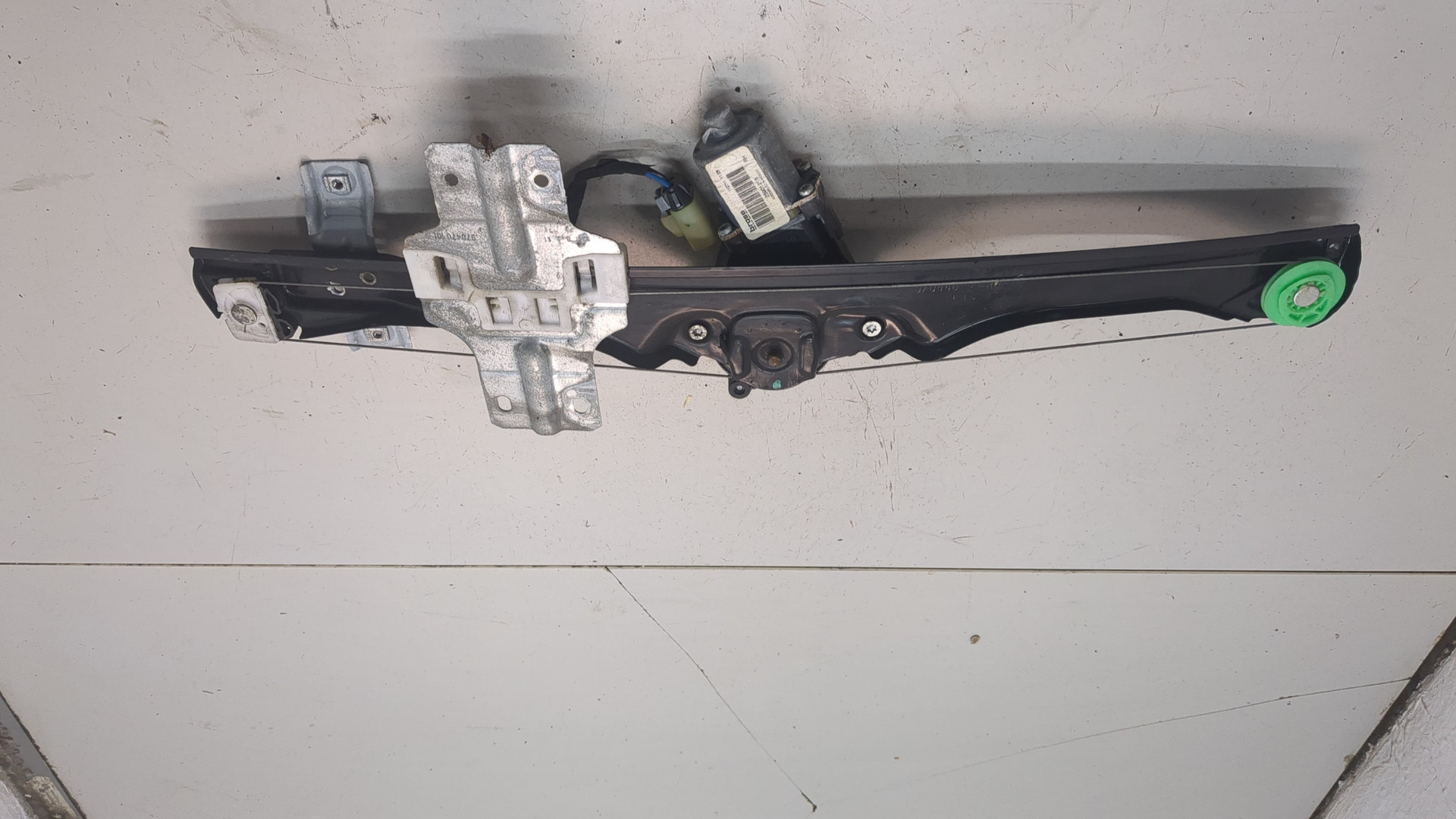 Стеклоподъемник электр. передний правый