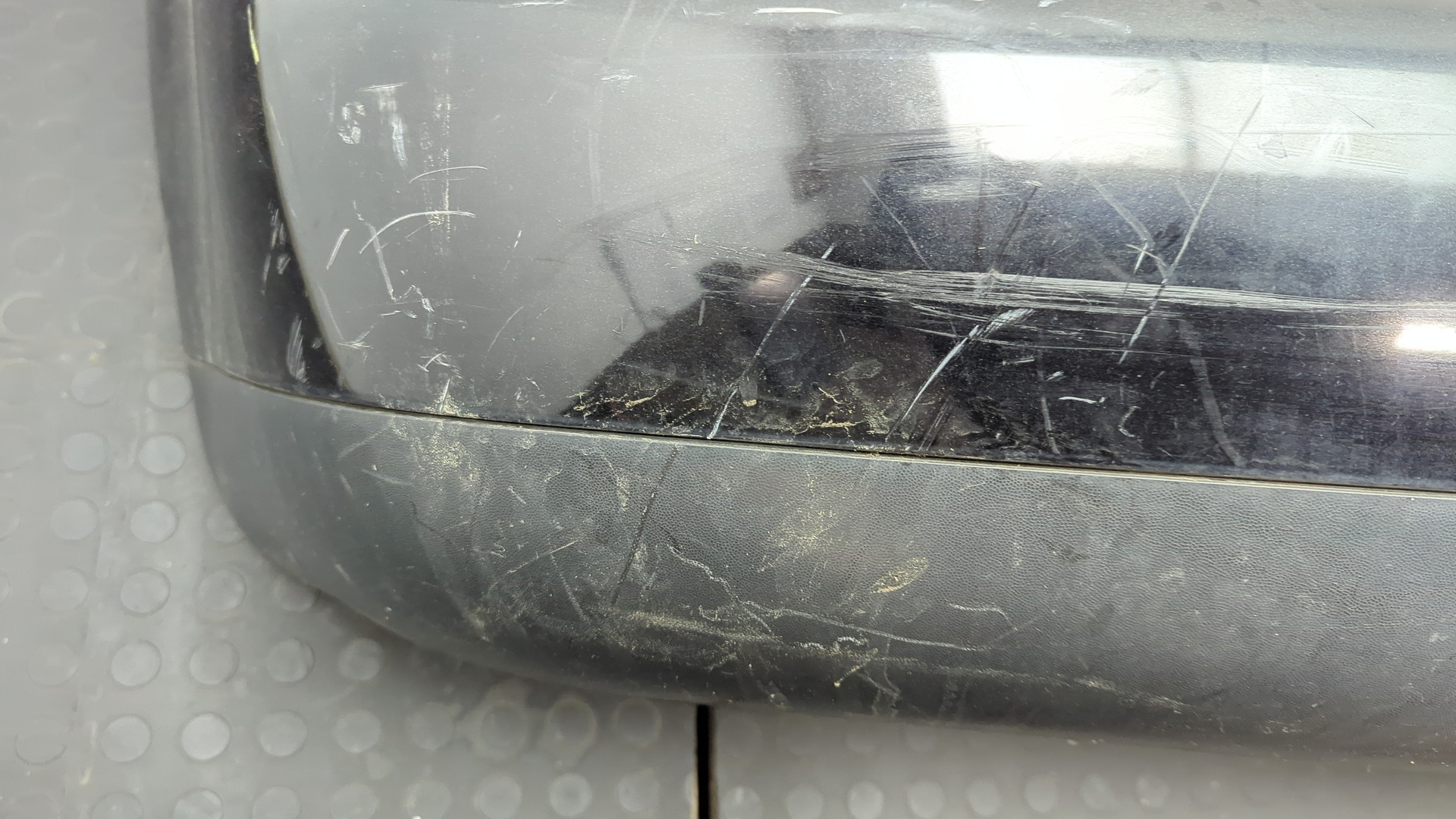 Бампер задний