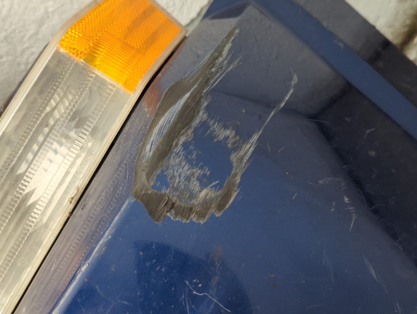 Бампер передний