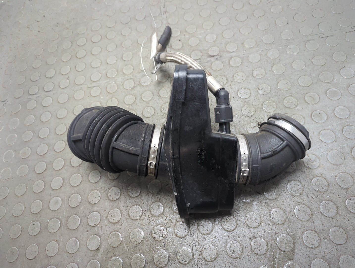 Патрубок воздушного фильтра