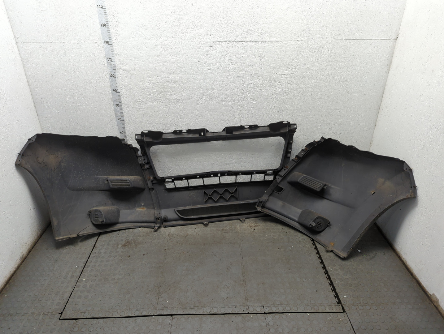 Бампер передний