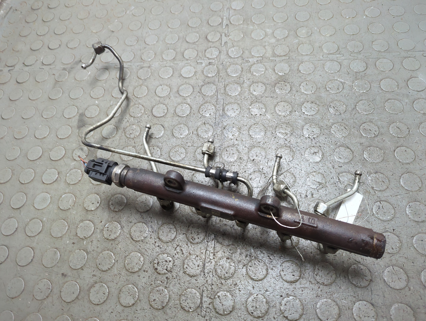 Рейка топливная (рампа)