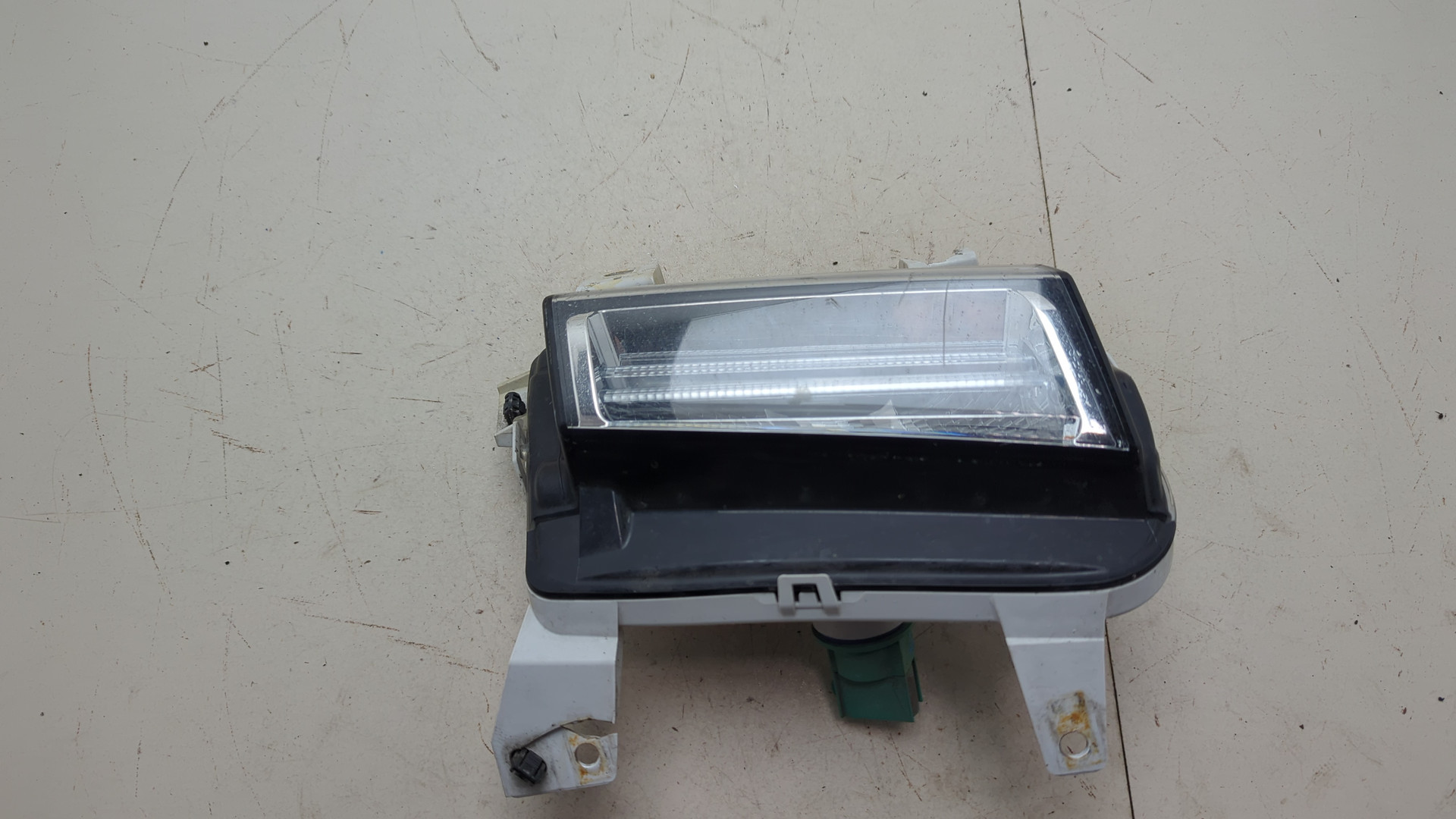 Повторитель на крыло левый