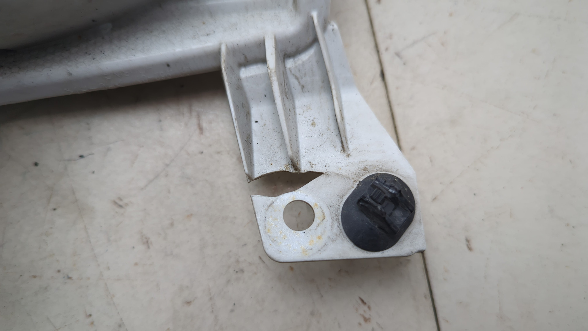 Повторитель на крыло левый