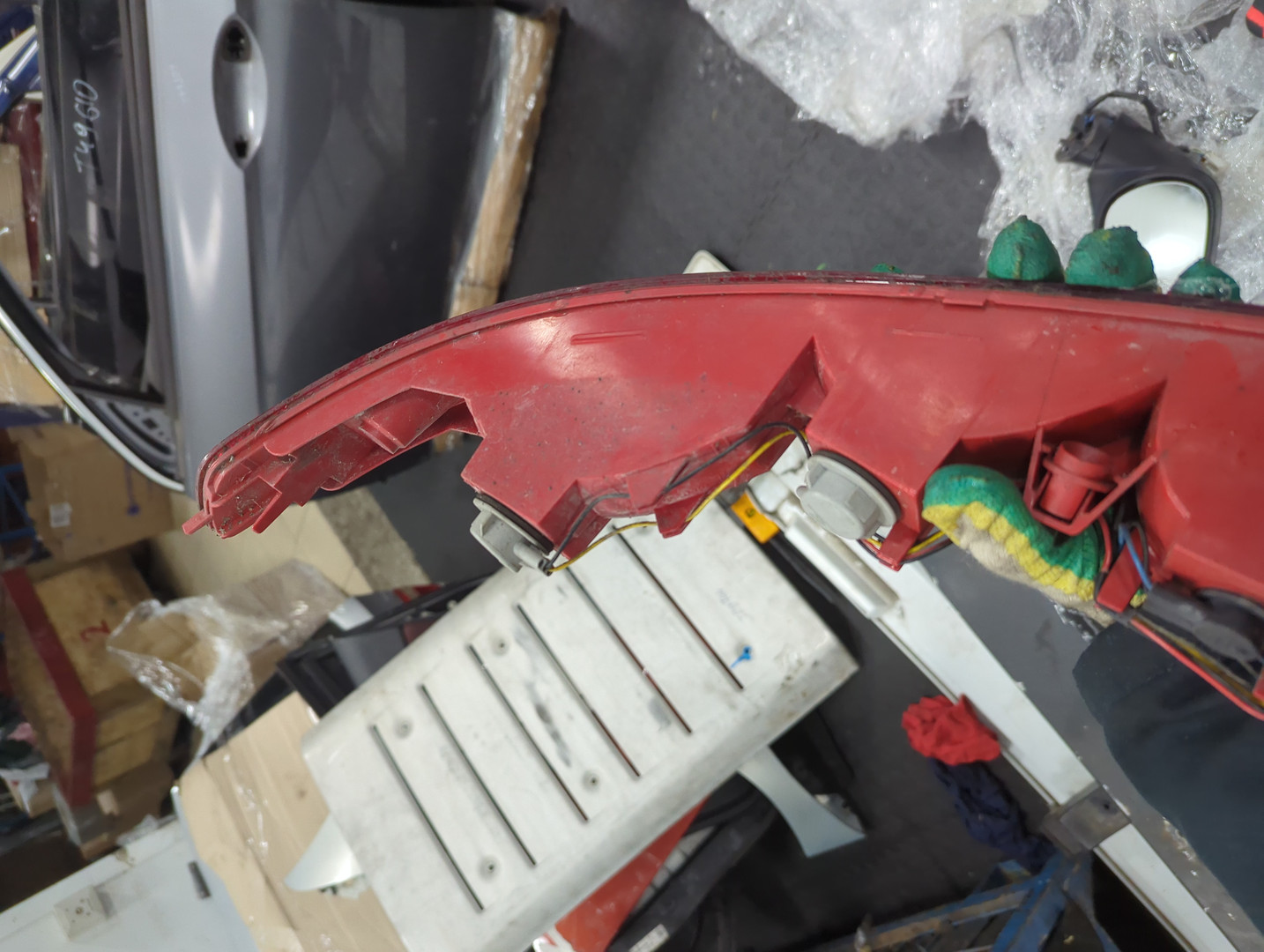 Фара противотуманная левая