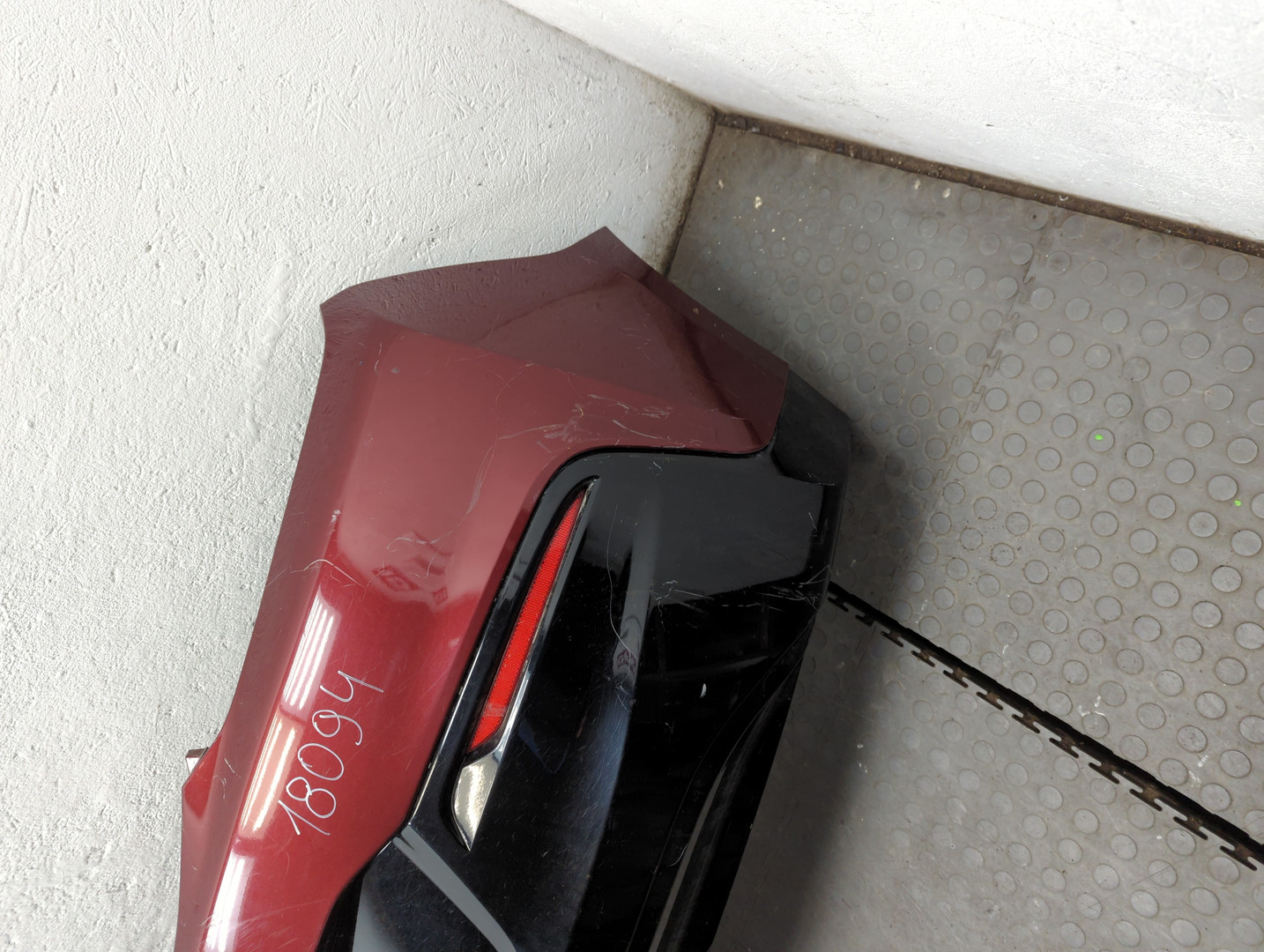 Бампер задний