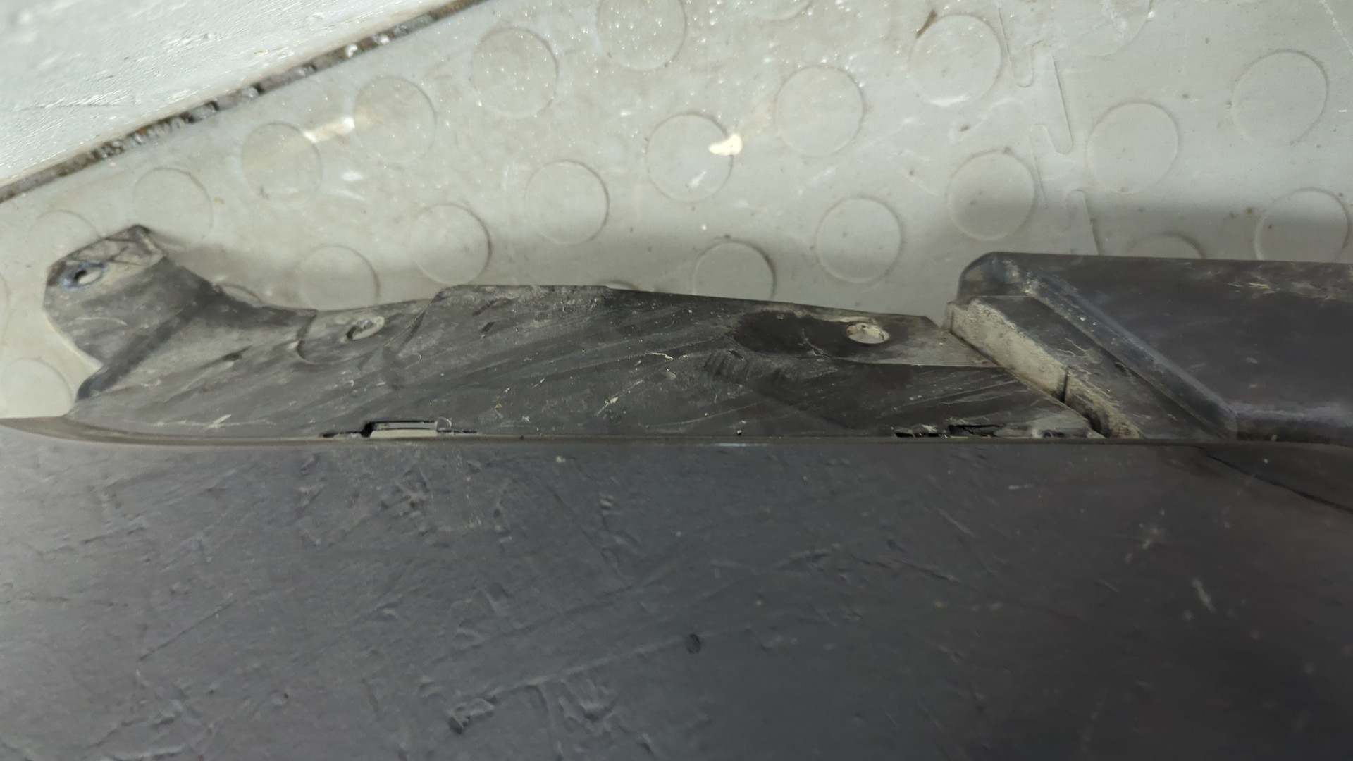 Бампер задний