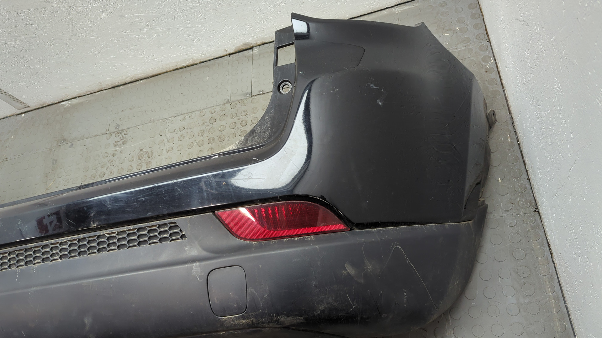 Бампер задний