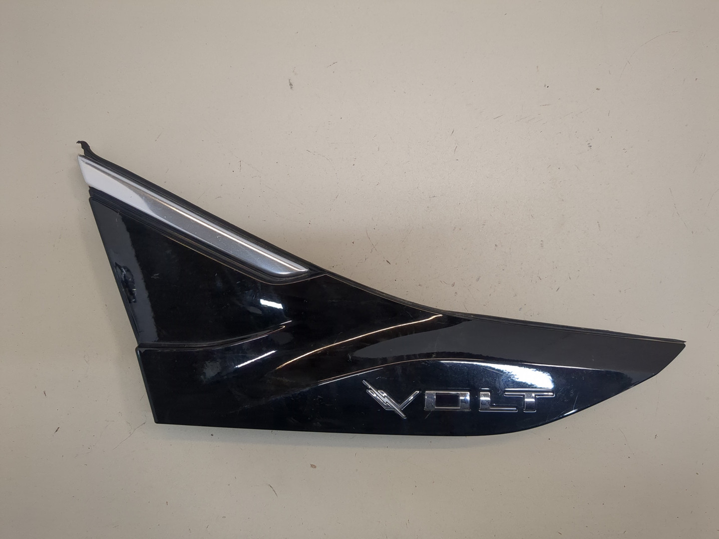 Накладка переднего крыла правого