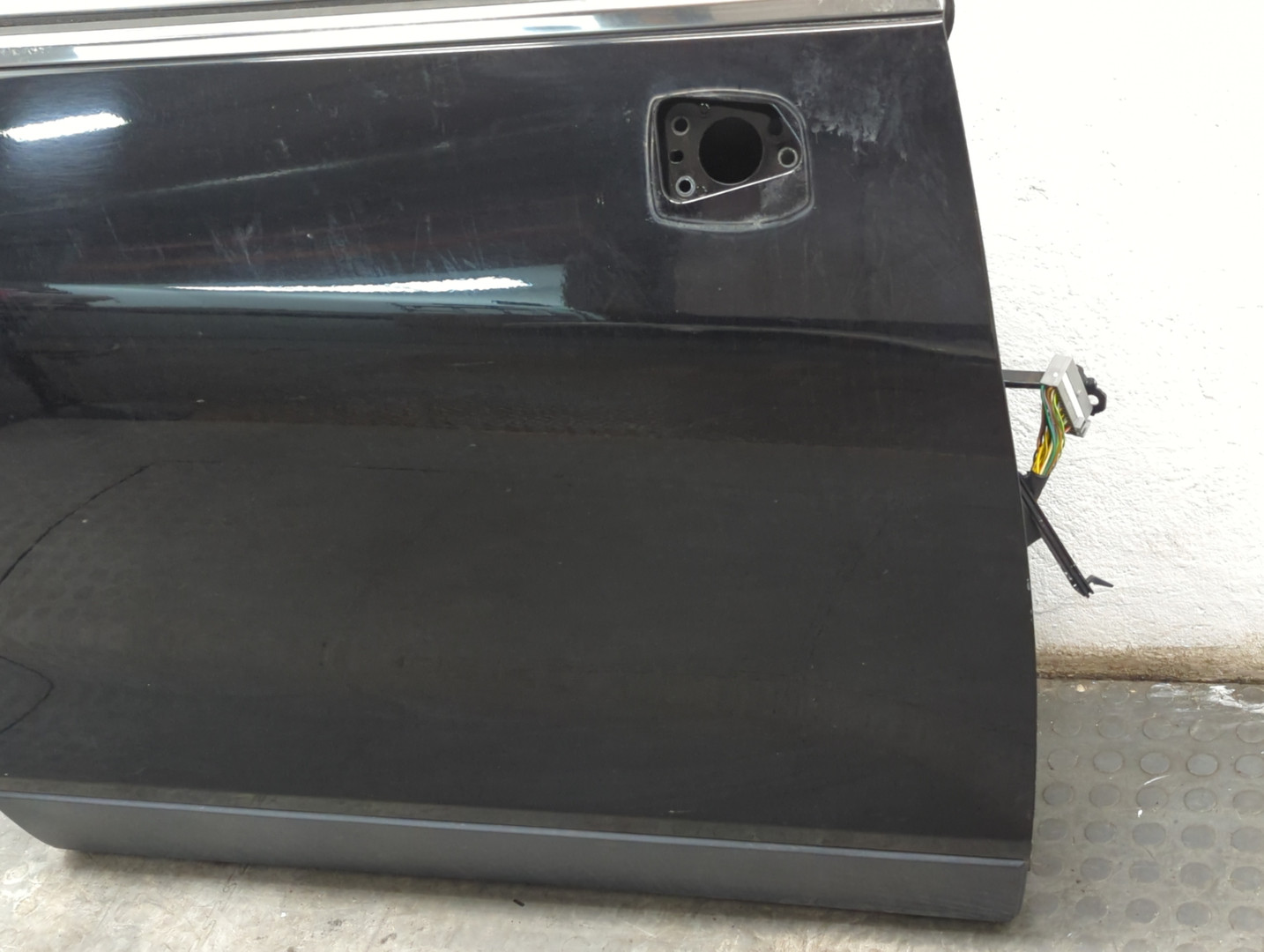 Дверь передняя правая