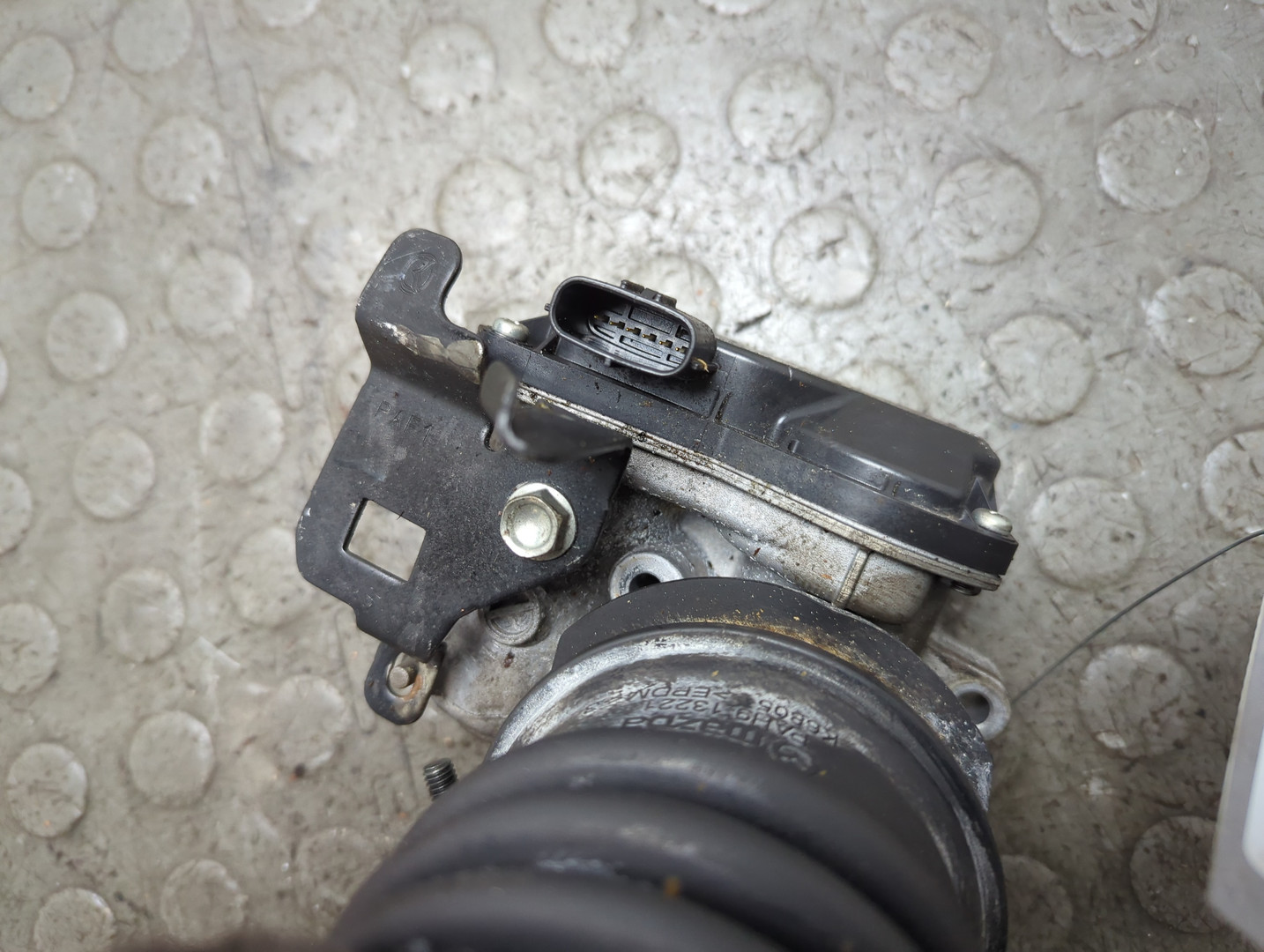 Заслонка дроссельная электрическая