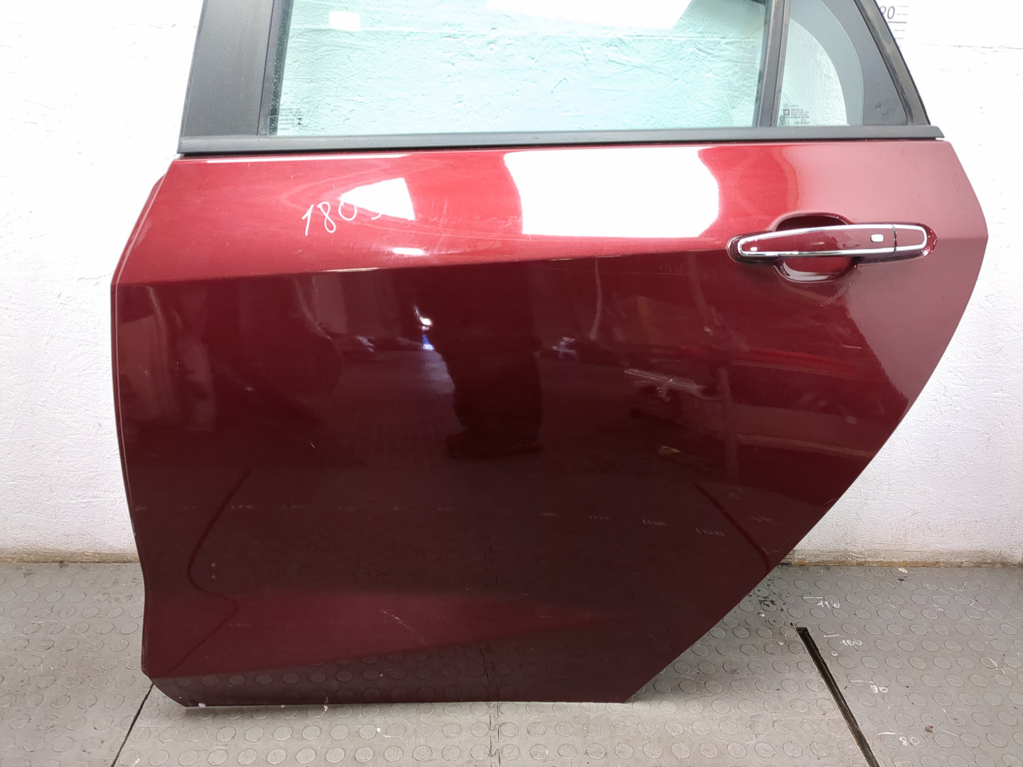 Дверь задняя левая