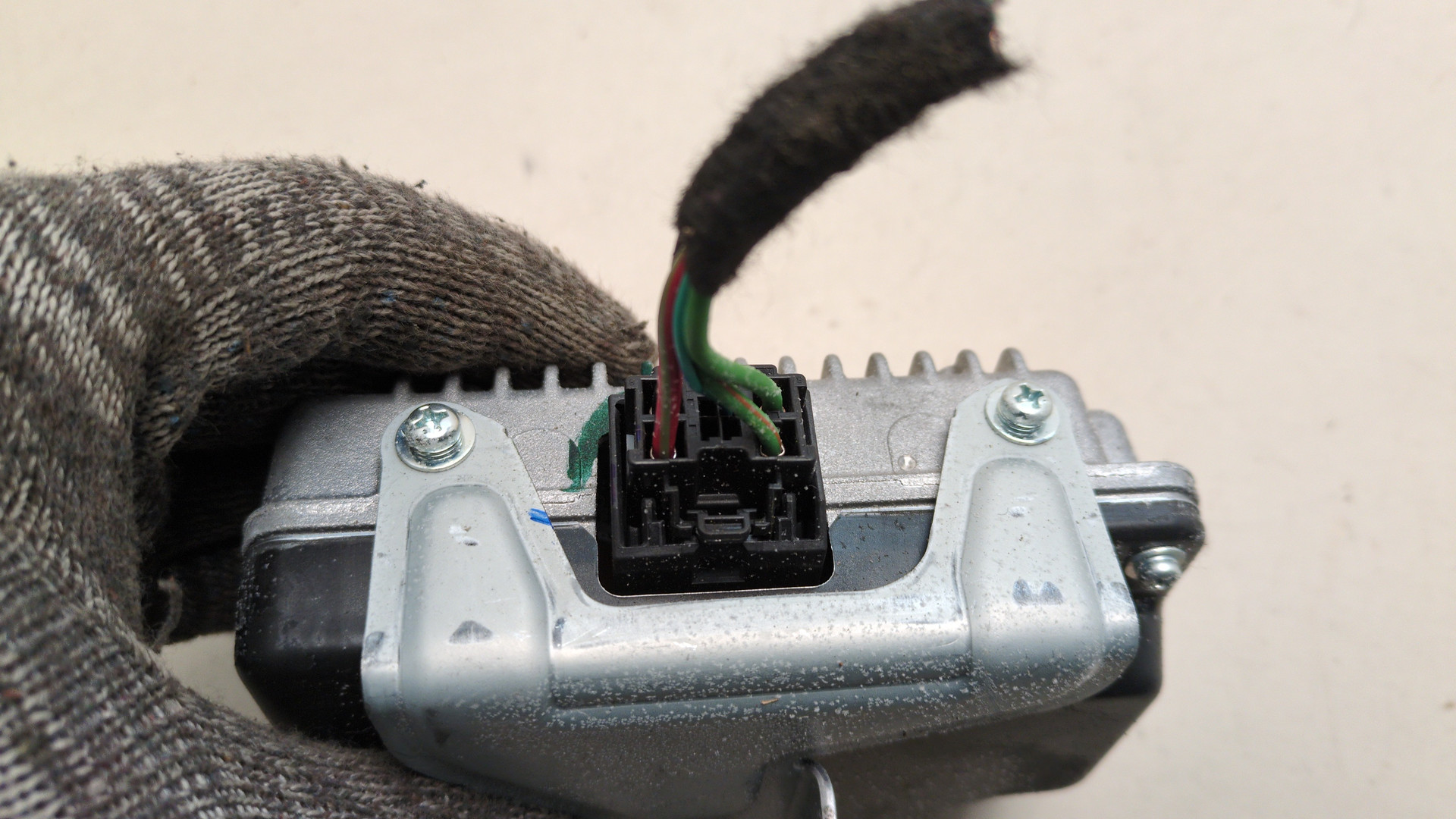 Преобразователь напряжения (адаптер)