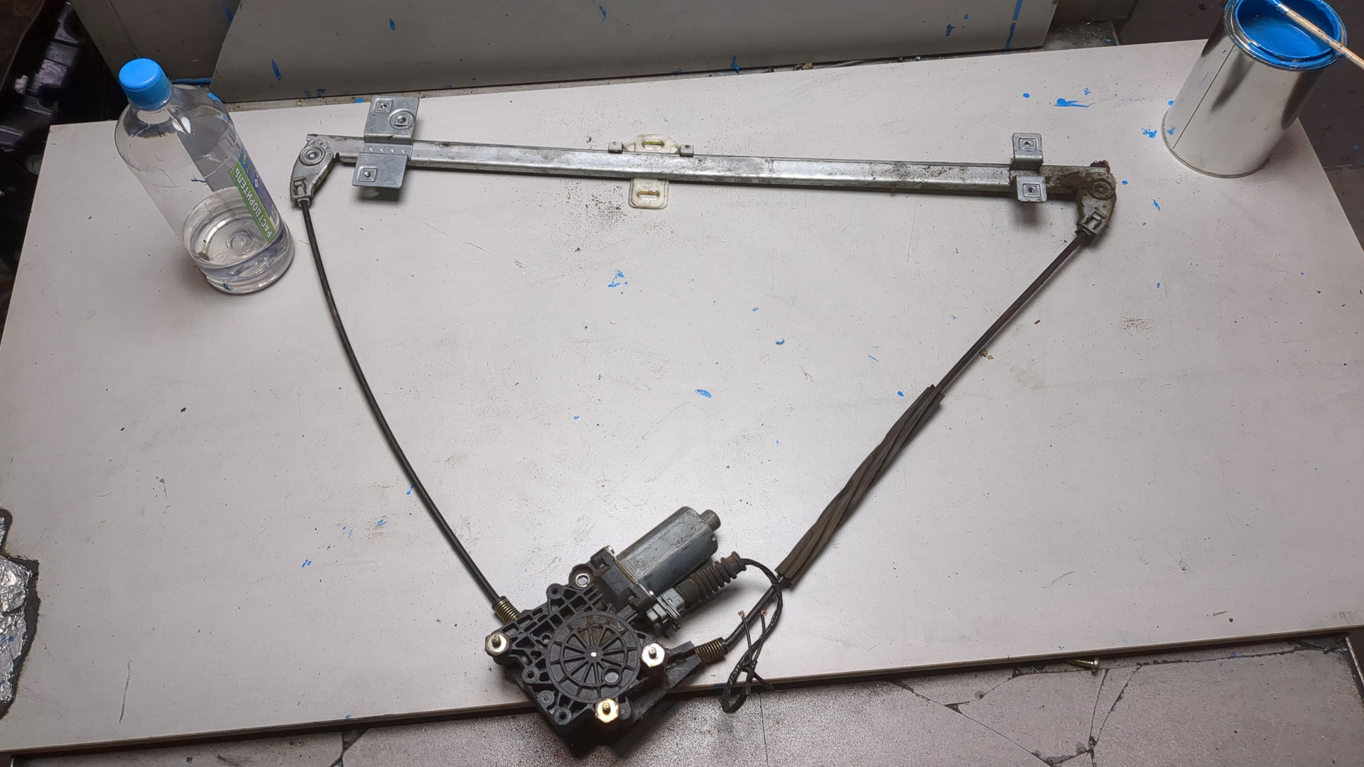 Стеклоподъемник электр. передний правый