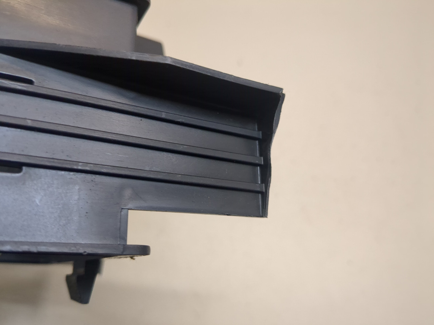 Кронштейн электронного блока управления / контроля