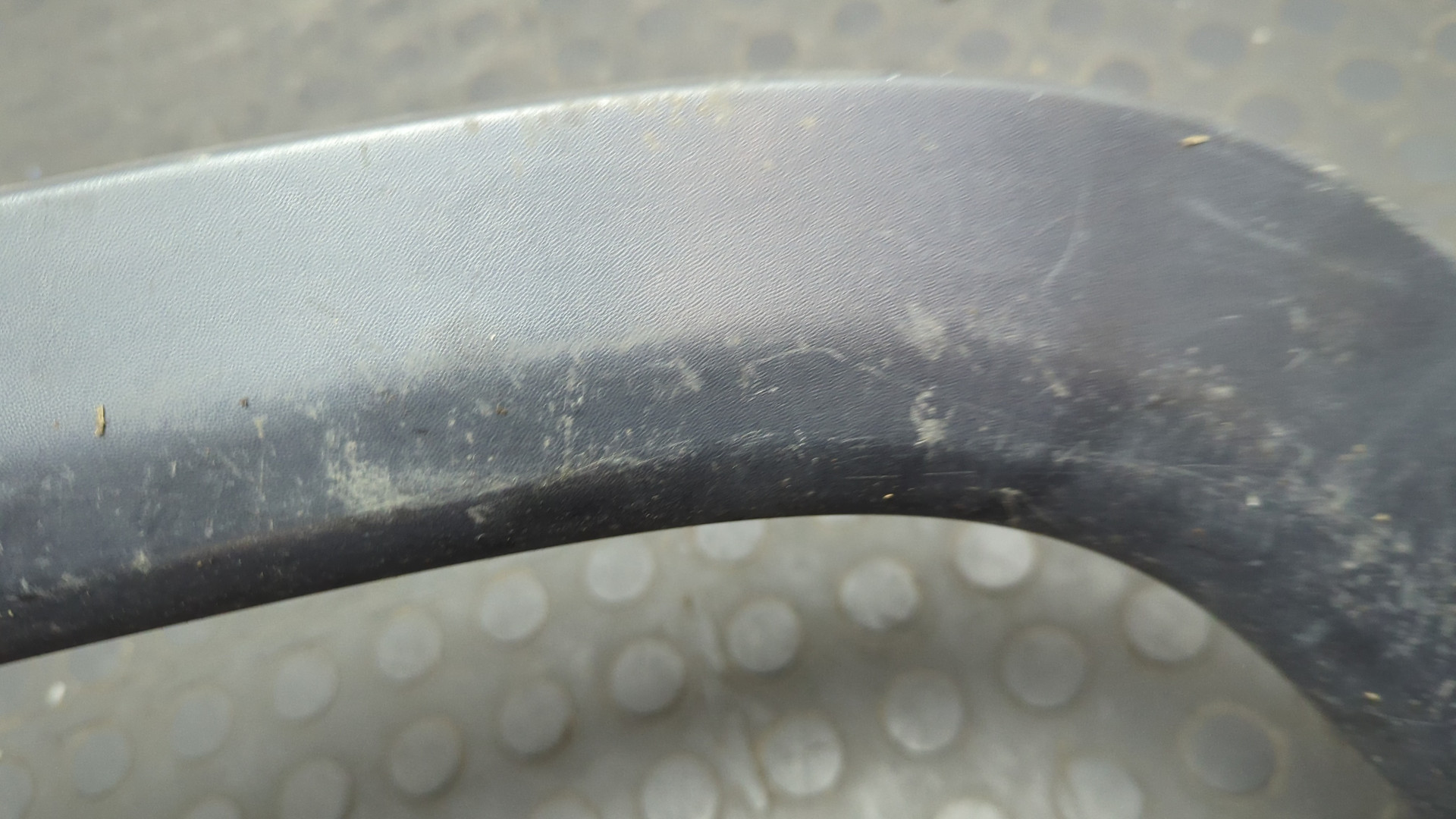 Накладка заднего крыла левого