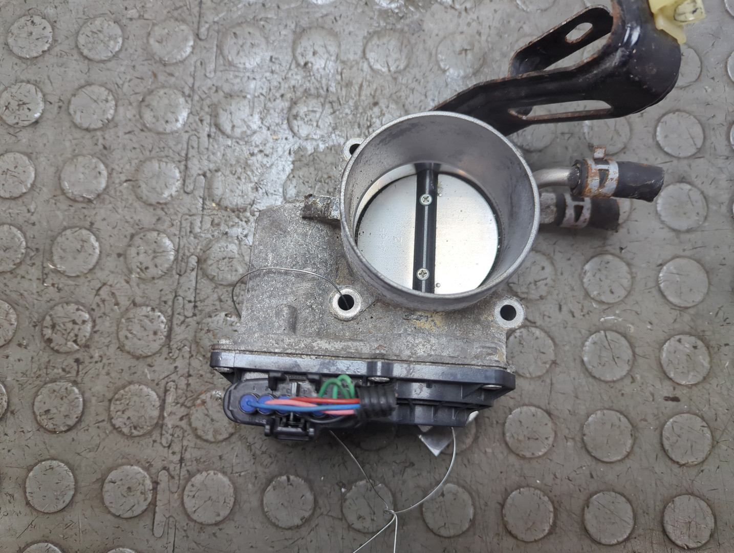 Заслонка дроссельная электрическая