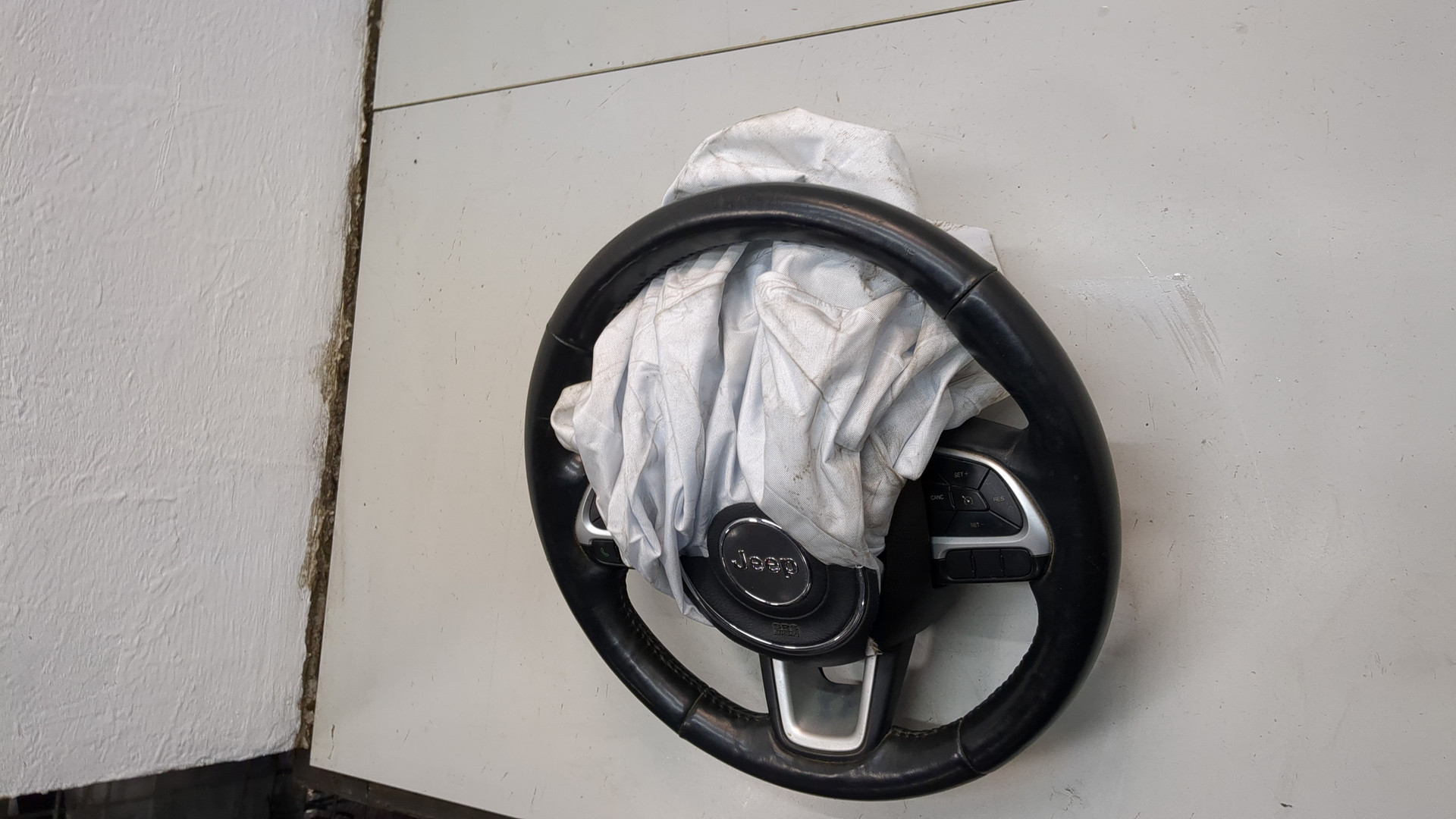 Рулевое колесо (руль)