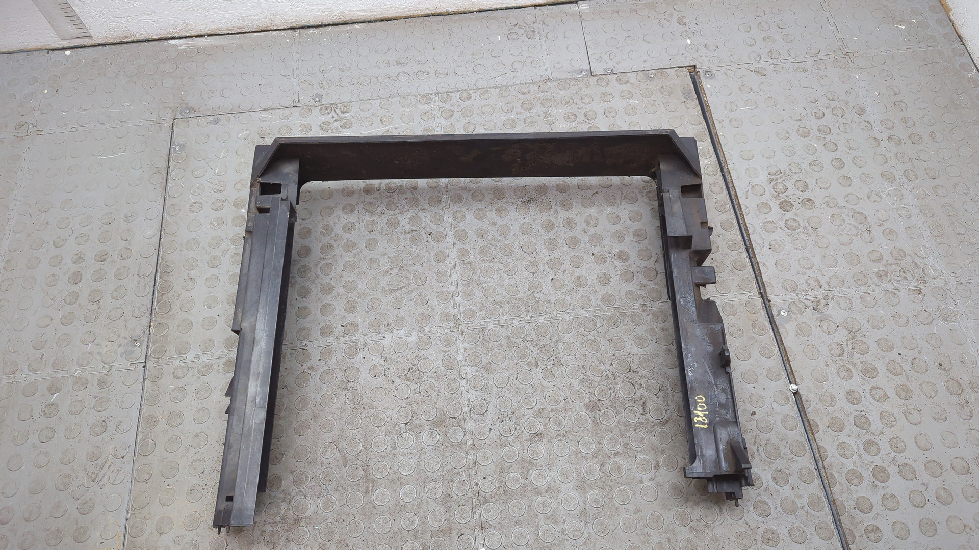 Кронштейн радиатора