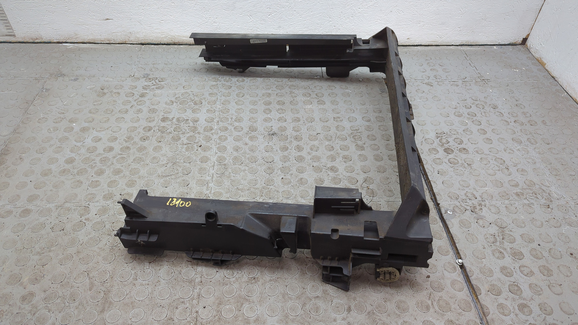 Кронштейн радиатора