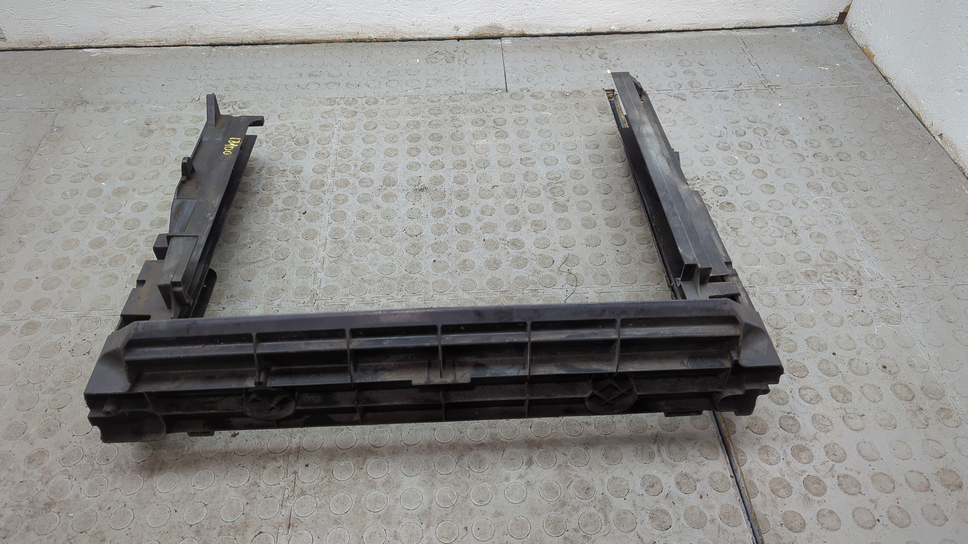 Кронштейн радиатора