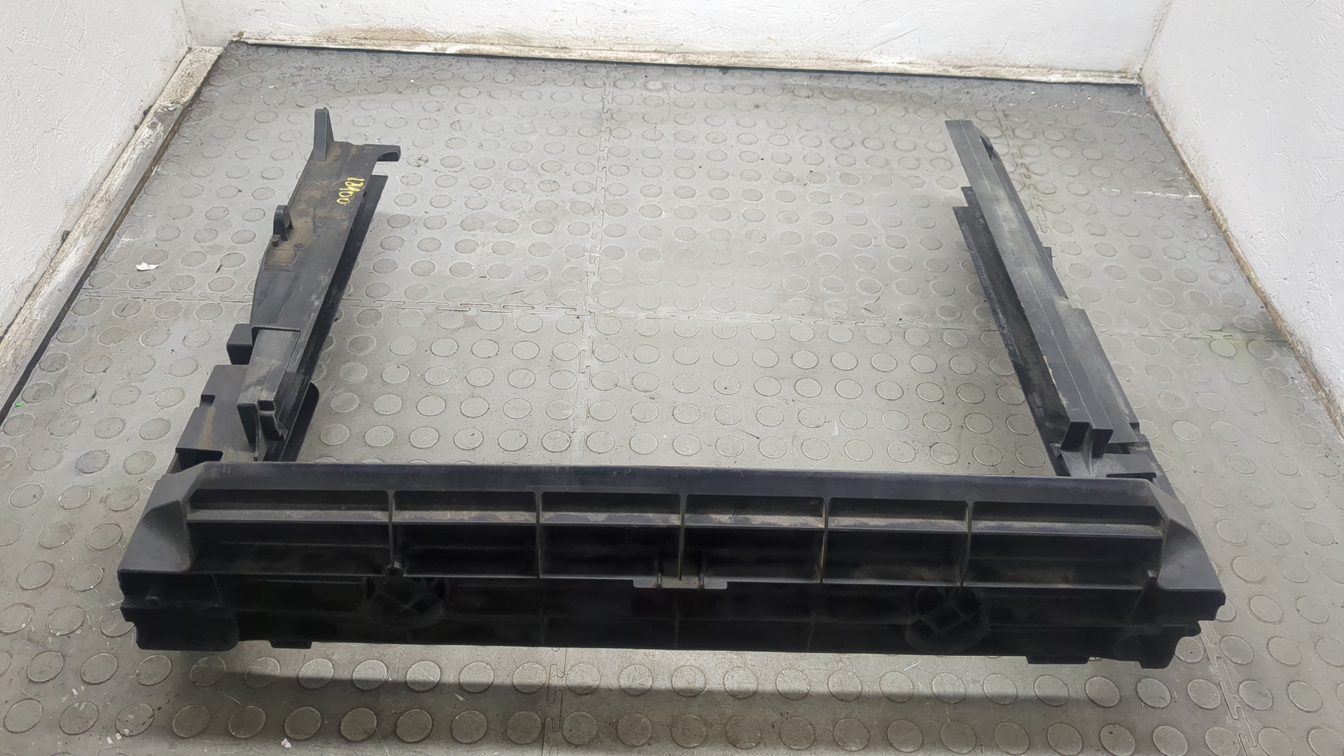 Кронштейн радиатора