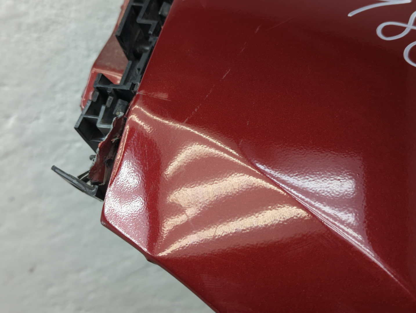 Крыло переднее левое