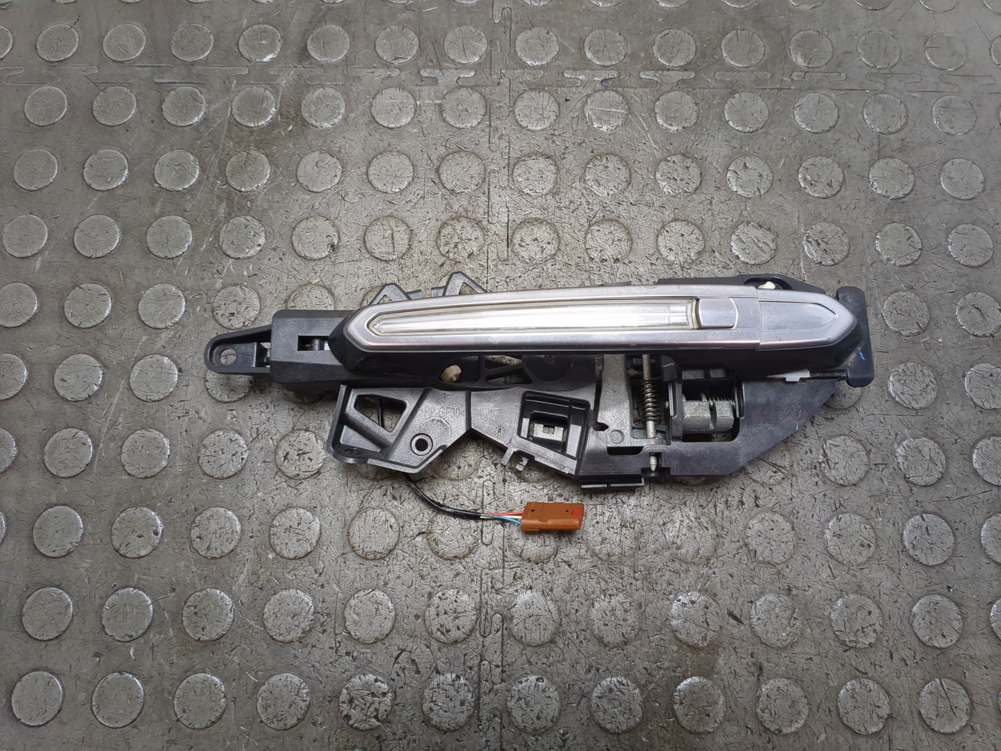 Ручка двери наружная