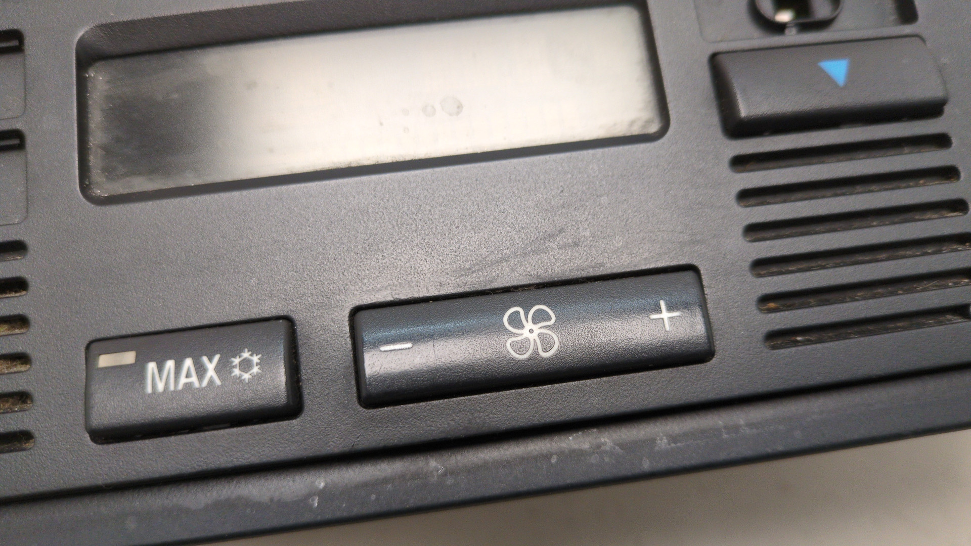 Переключатель отопителя