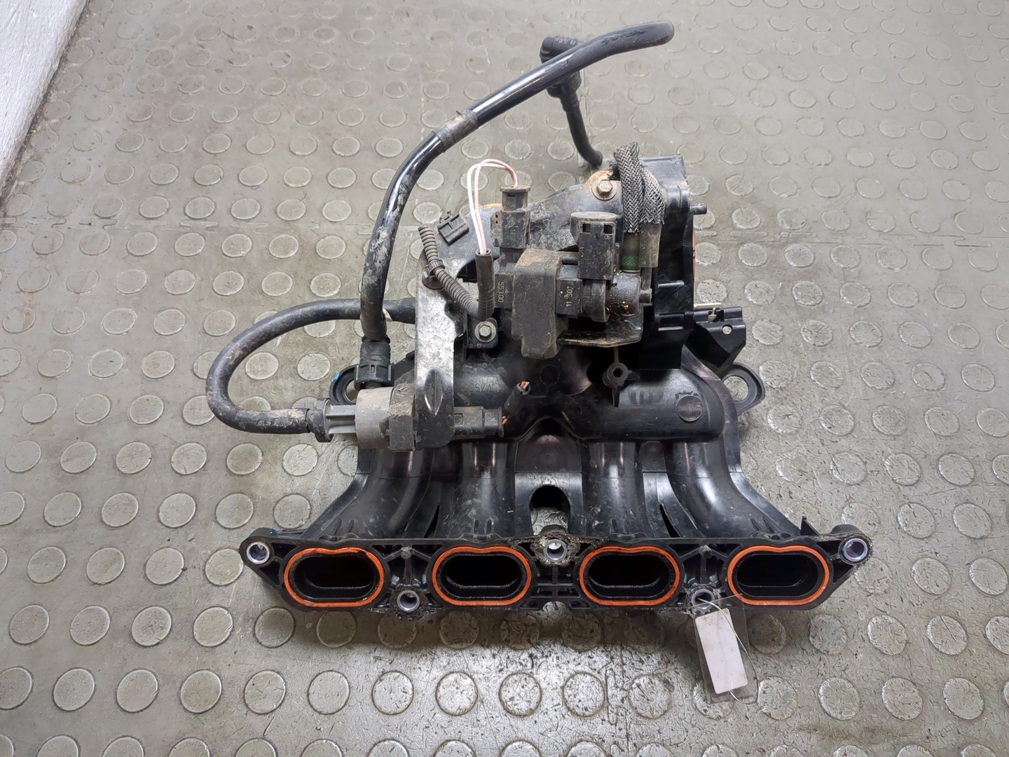 Коллектор впускной