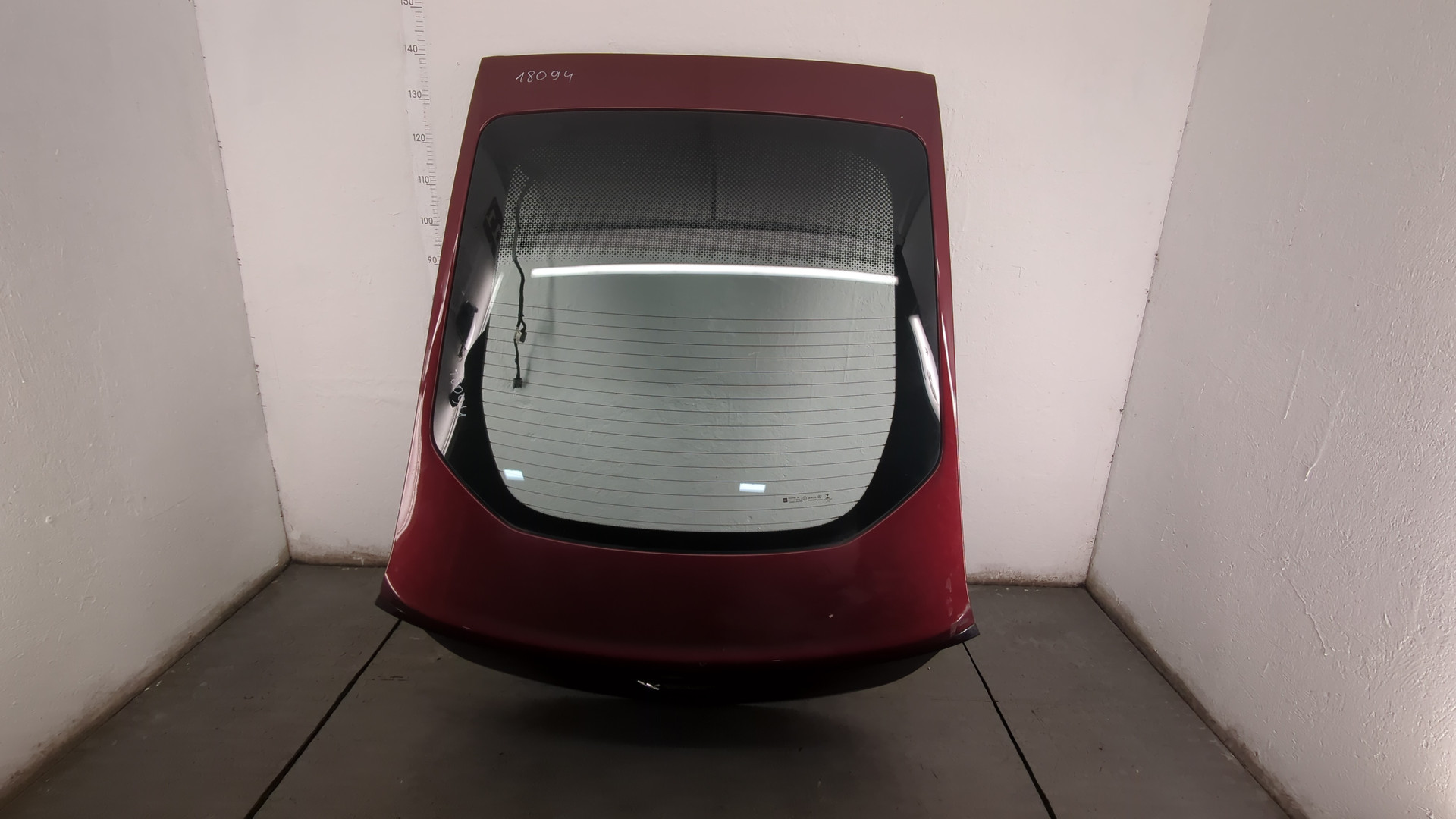 Дверь багажника