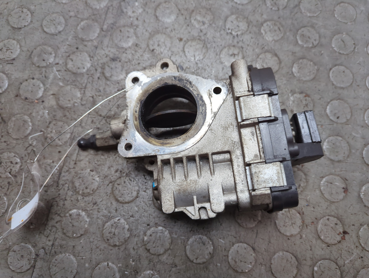 Заслонка дроссельная электрическая