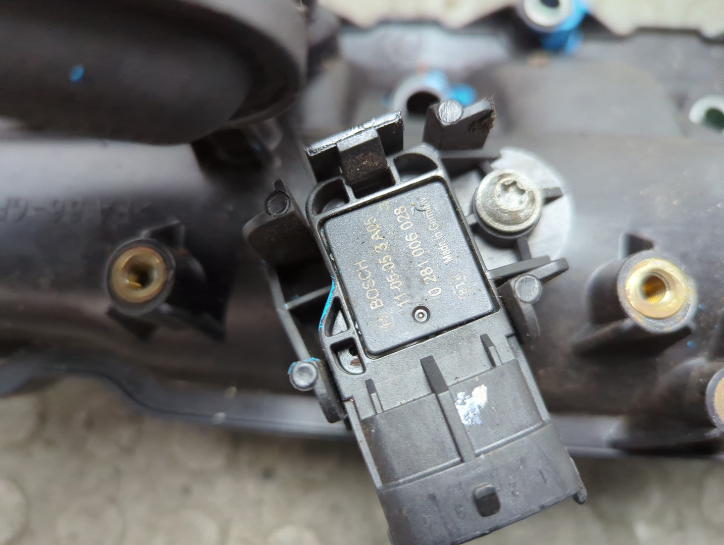 Коллектор впускной