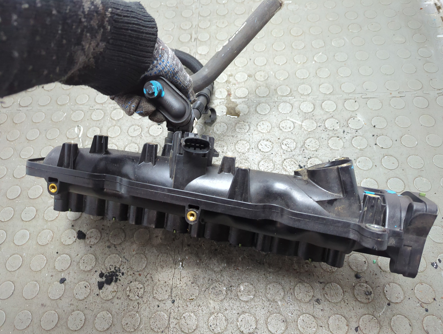 Коллектор впускной