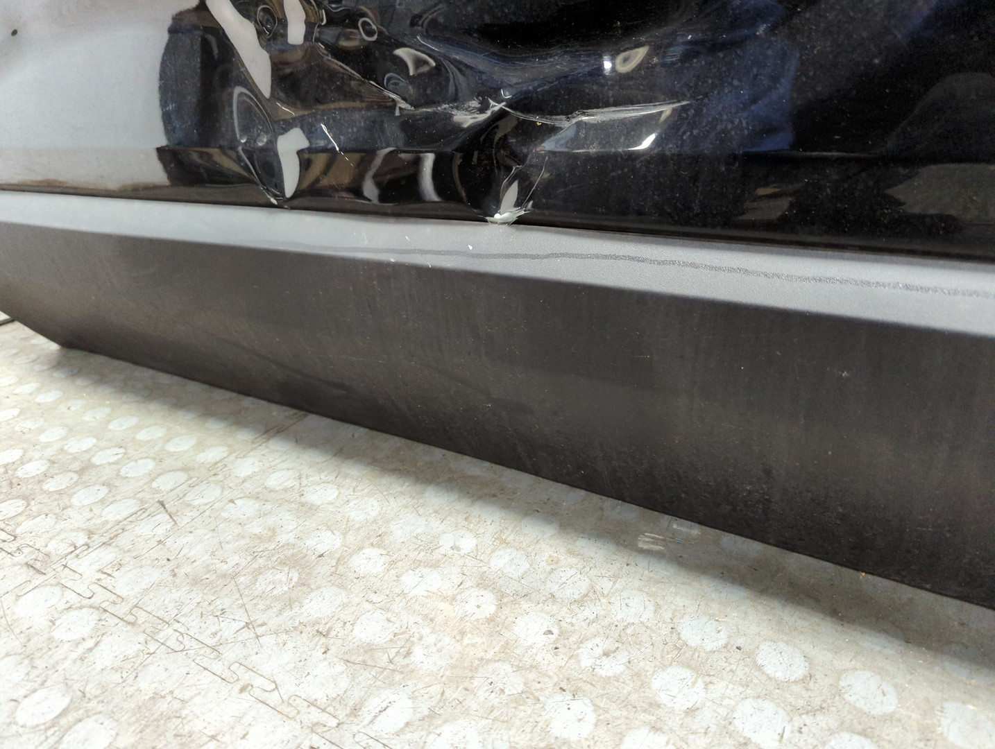 Дверь передняя левая