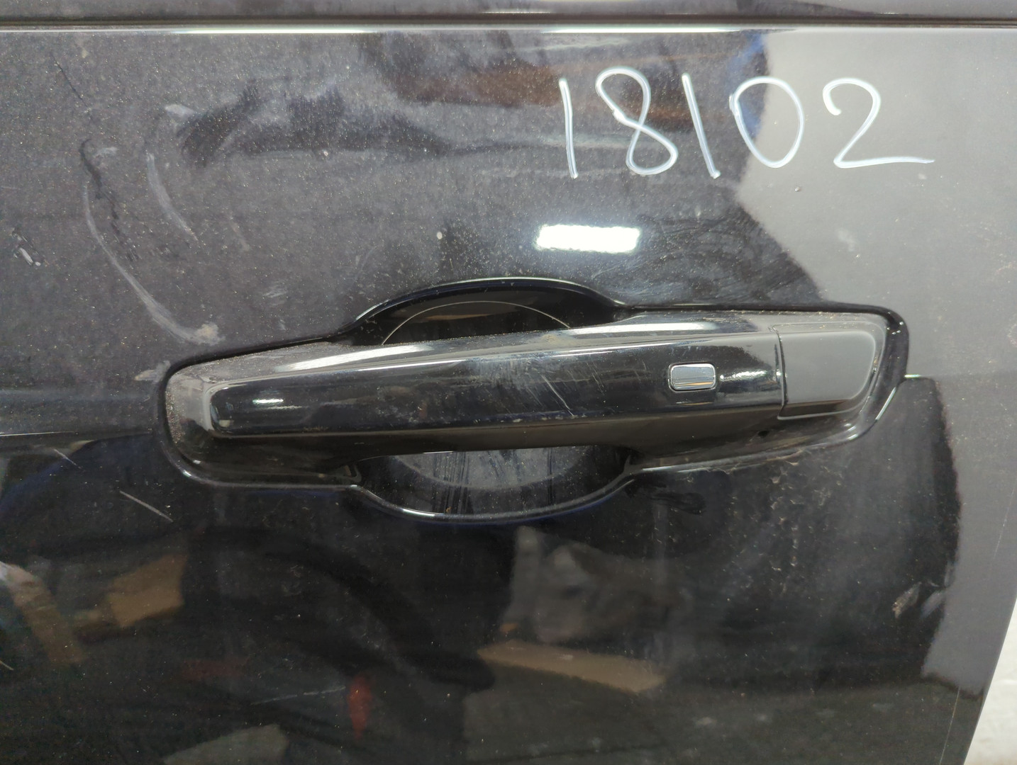 Дверь передняя левая