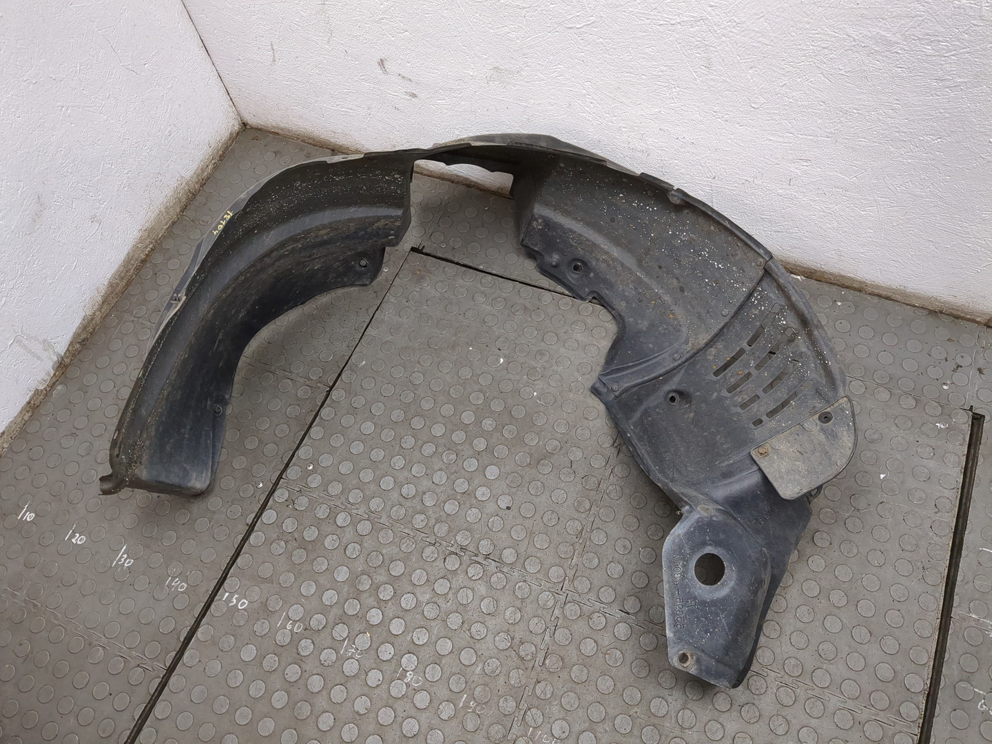 Локер передний правый